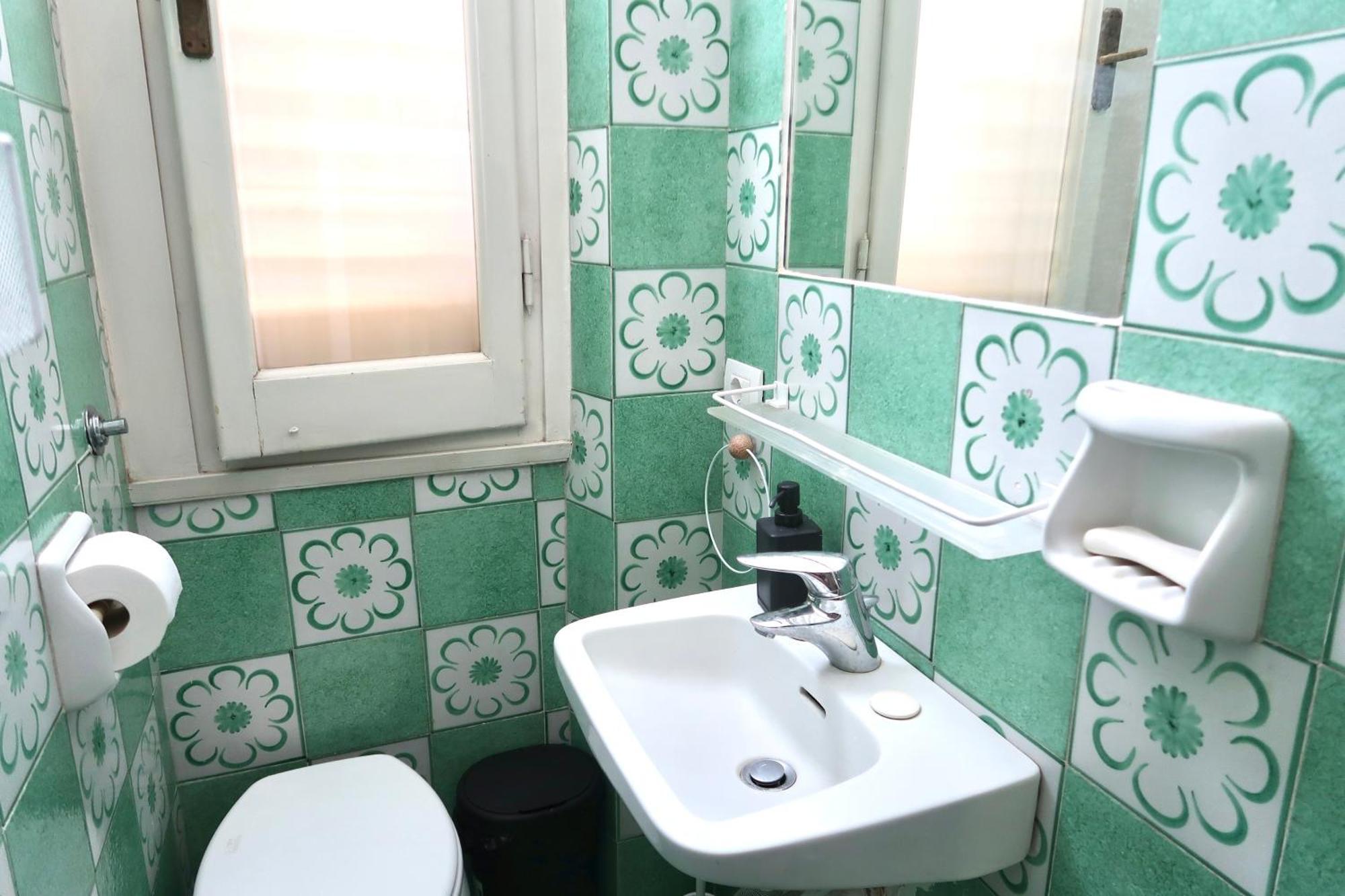 Guest house Cozy Esthers S With Balcony *